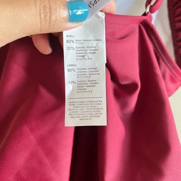 CUPSHE Solid Wine Red Ruffled Trim One-Piece Swimsuit Sexy V-neck Straps Women S - Picture 6 of 7